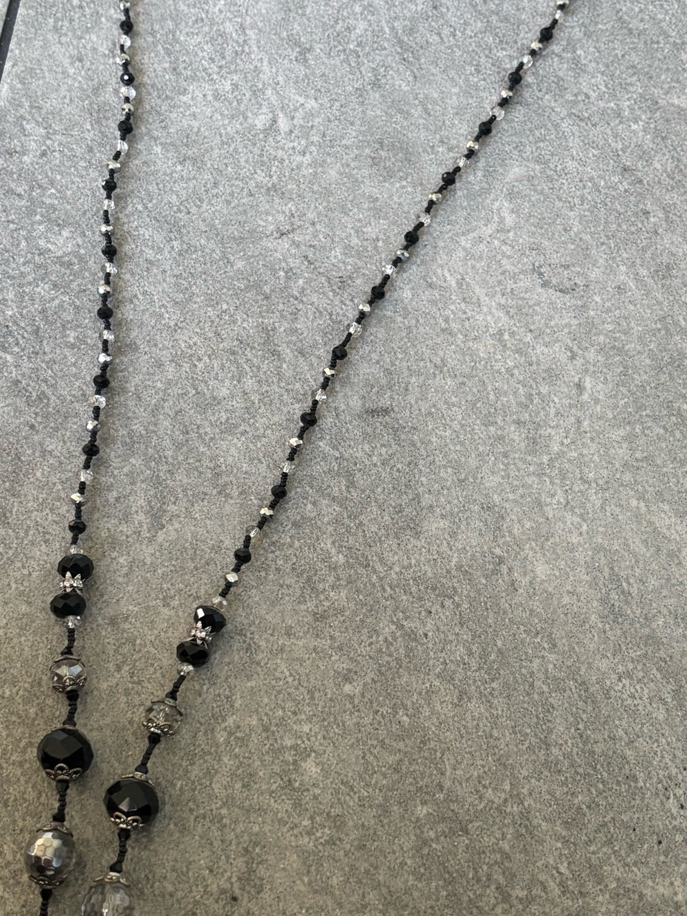 Vintage 1990s Black Beaded Long Open Lariat Necklace Silver White Accents